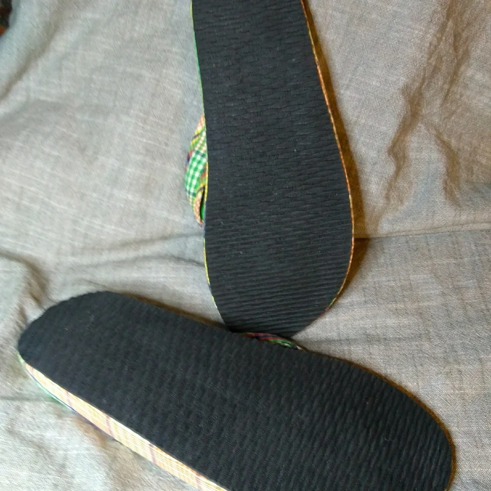 Polo Ralph Lauren plaid Madras flip flops 12D